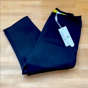 Lytoptop thermal shorts for weightless